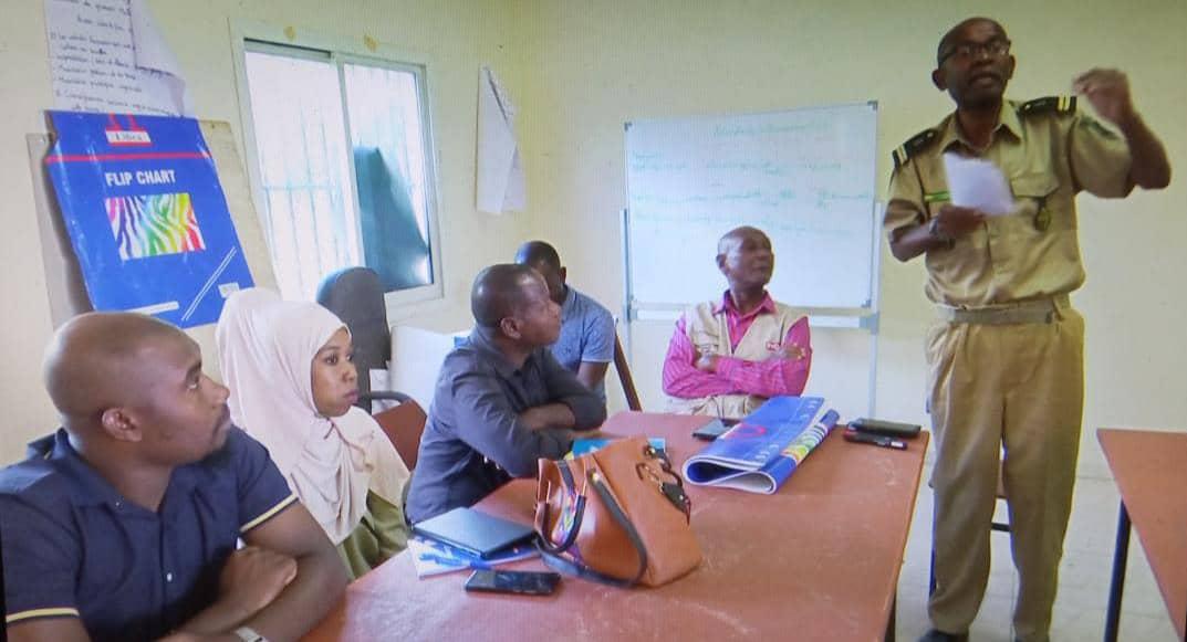 image Les rangers et écogardes du PNM apprennent les procédures judiciaires